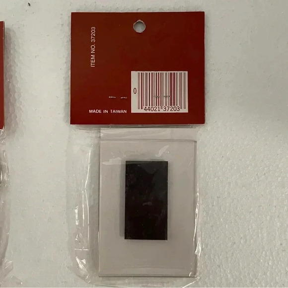 Vintage Magnetic Frame & 2 Keychains Clear Acrylic 2” x 3” by Prism Frame Retro - Picture 5 of 5